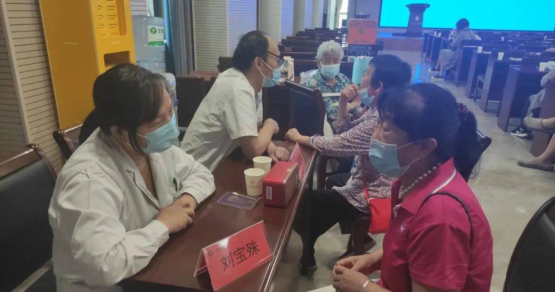 开展养生知识讲座，传承中医智慧，促进全民健康